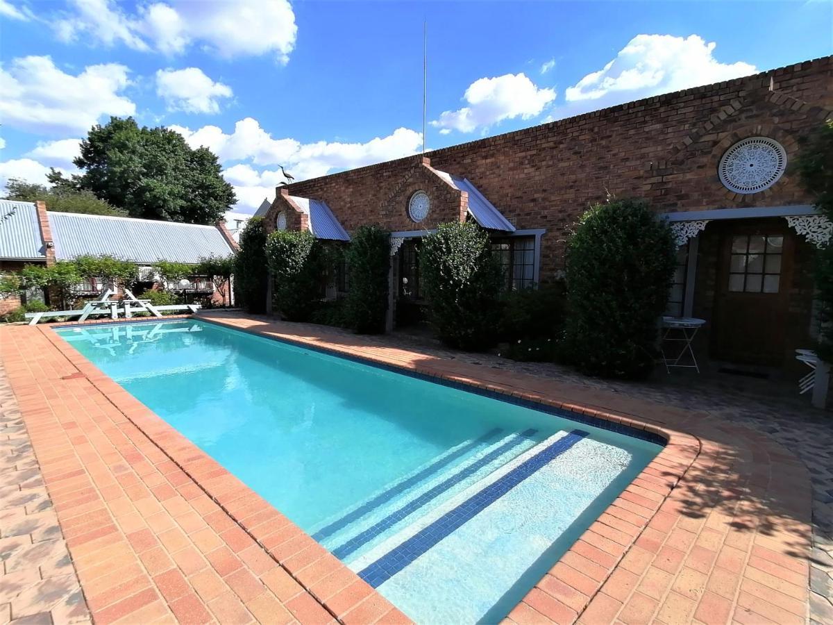Van Dykshuis Guest House Heidelberg  Ngoại thất bức ảnh