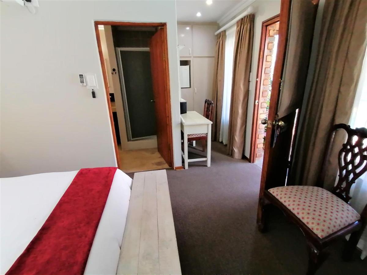 Van Dykshuis Guest House Heidelberg  Ngoại thất bức ảnh